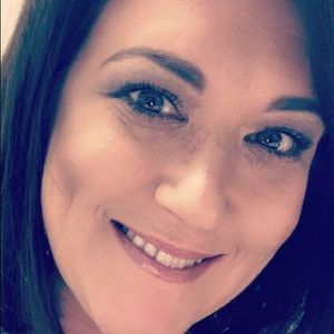 Meet your Posher, Becky